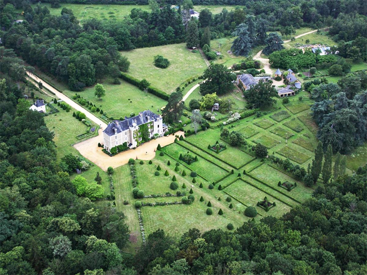 Chateau De Chambiers Durtal Exteriér fotografie